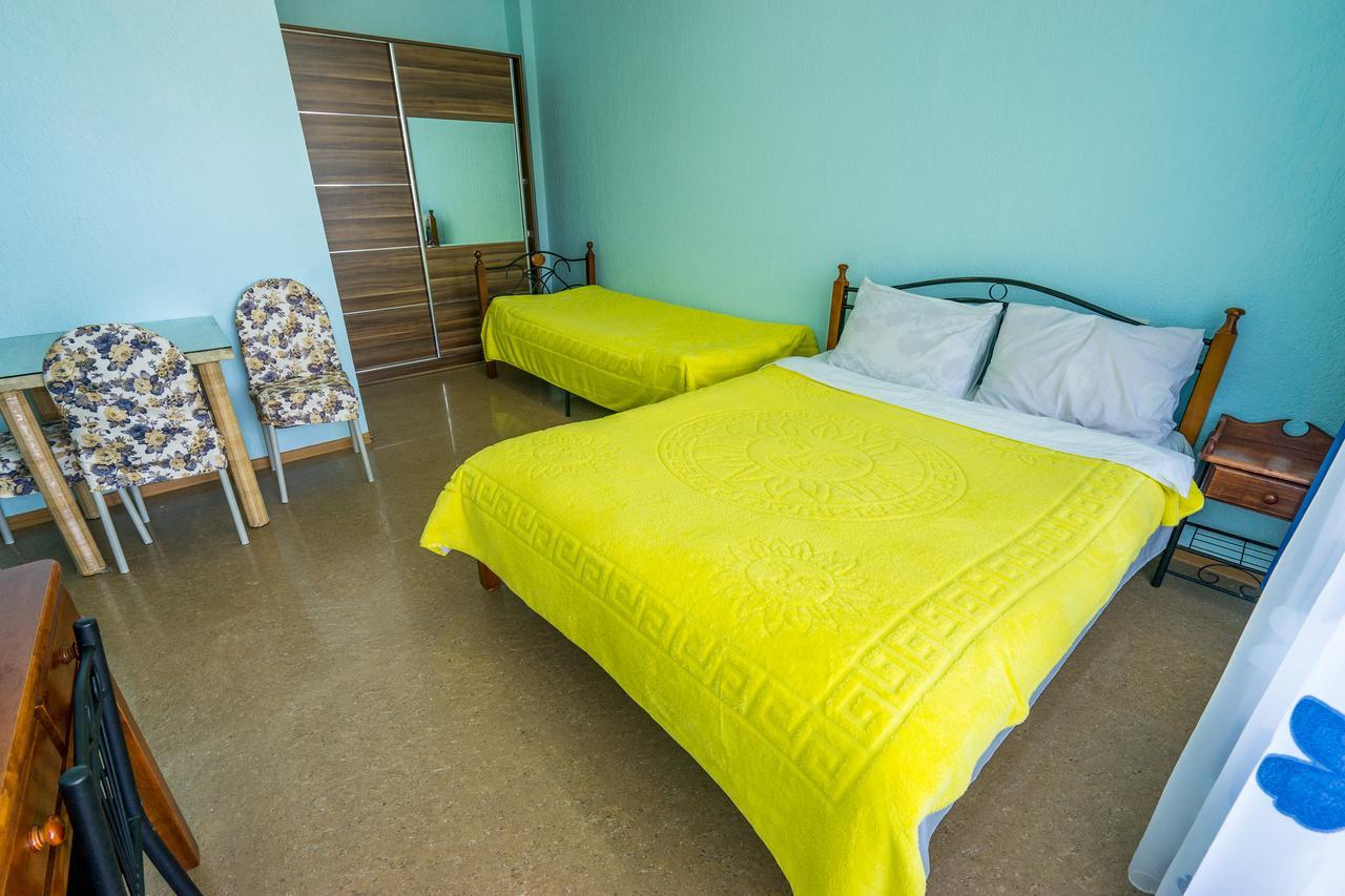Aniva The Hotel Batumi Bagian luar foto